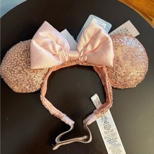 Minnie Mouse Elastic Ears—NWT